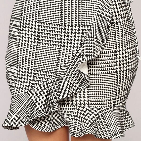 Fashion Nova Mariposa Ruffle Skirt - Black/White - Picture 2 of 11